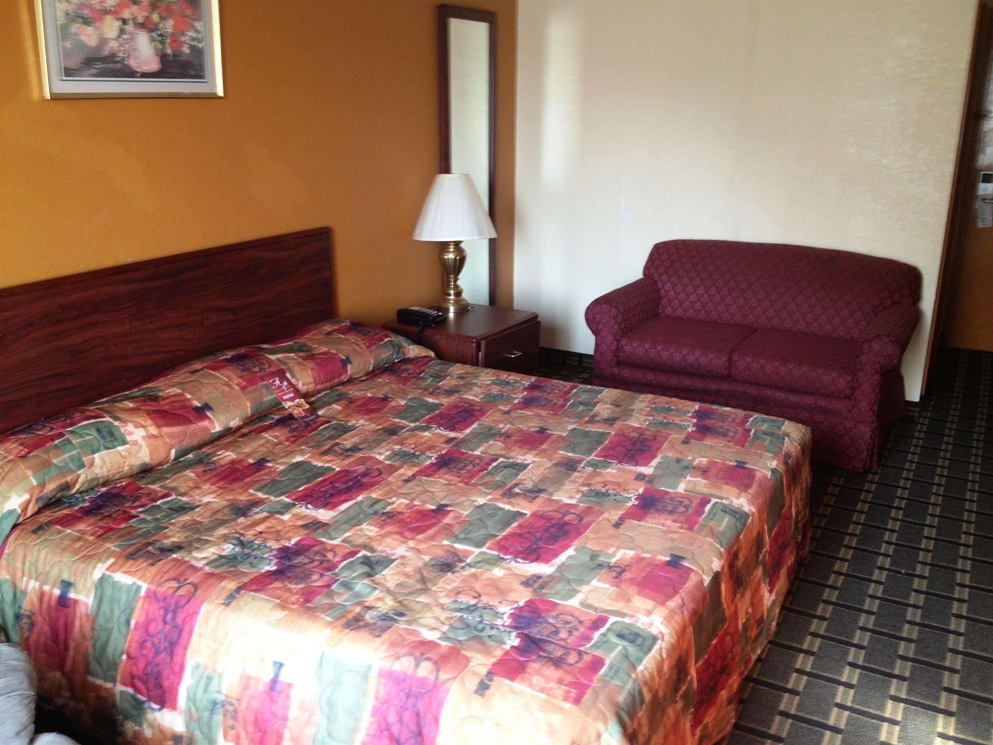 Real Value Inn Memphis Bagian luar foto