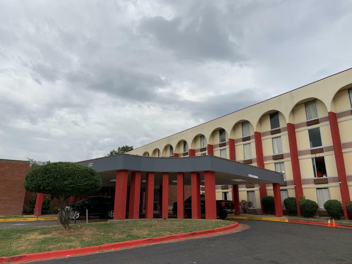 Real Value Inn Memphis Bagian luar foto