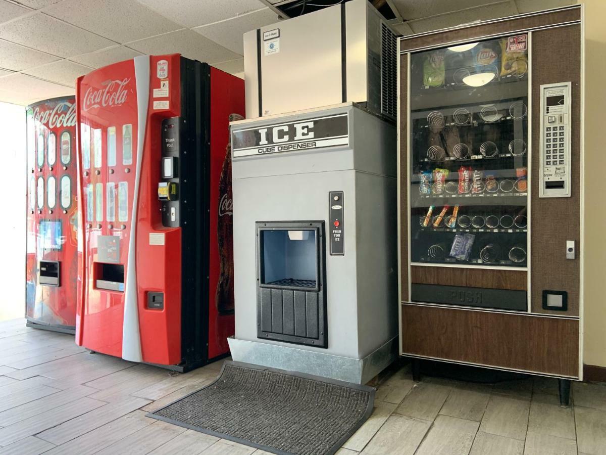 Real Value Inn Memphis Bagian luar foto