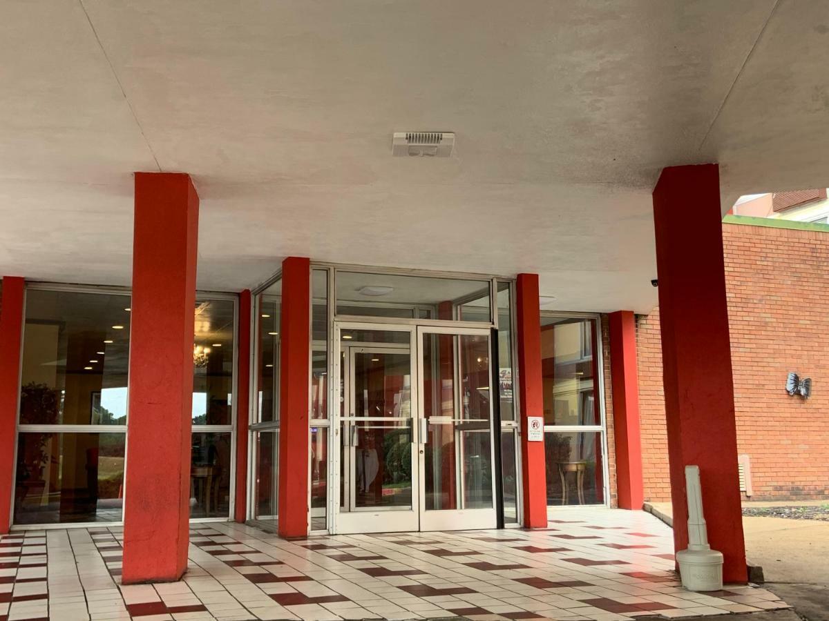 Real Value Inn Memphis Bagian luar foto