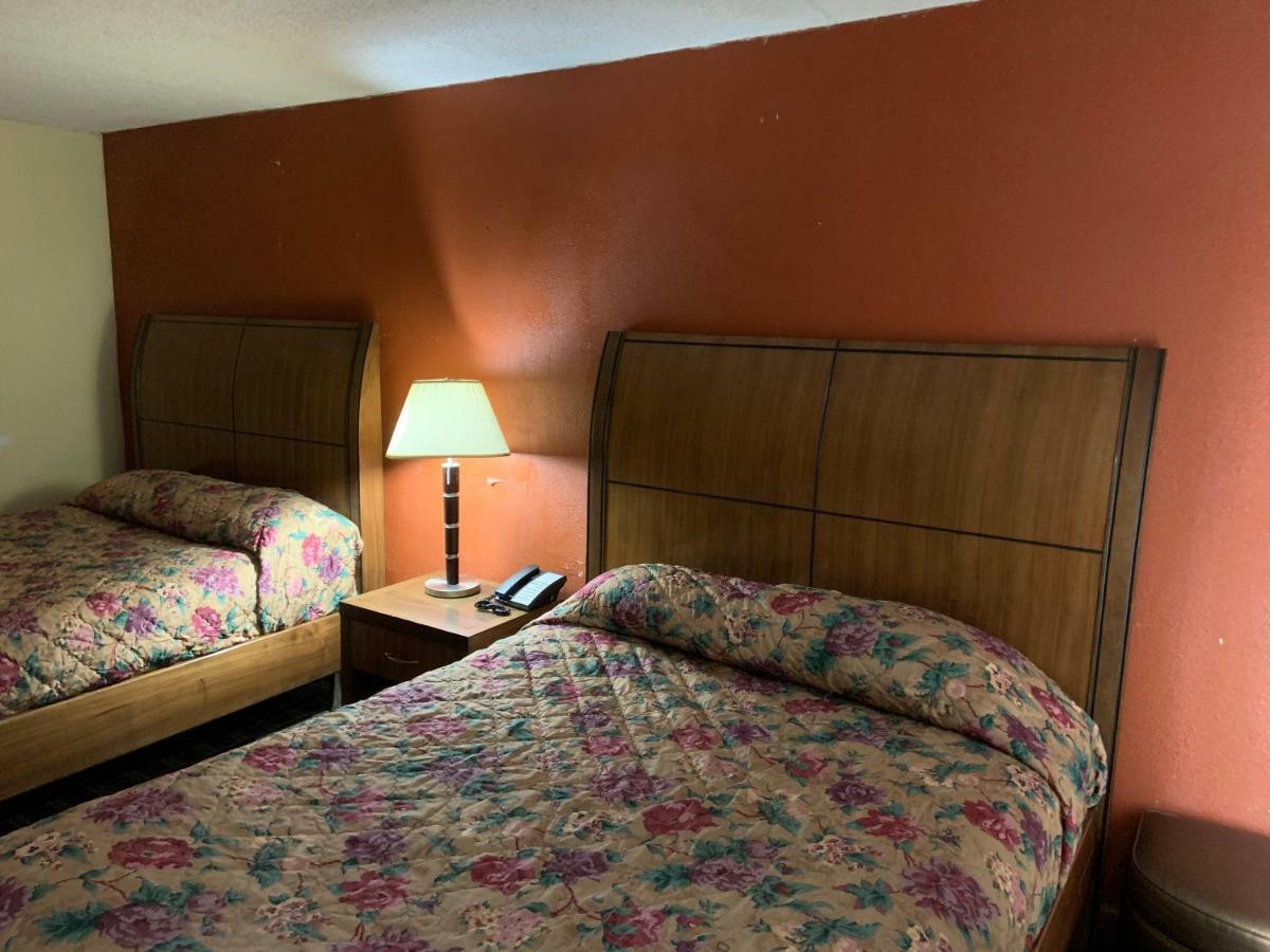 Real Value Inn Memphis Bagian luar foto